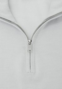 Nepasirinkta, frost blue