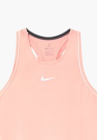 Nike Performance DRY - Sportovní šaty - washed coral/white