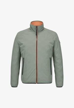 Hellgrüne Jacke mit hohem Kragen, orangefarbenem Innenfutter, schwarzem Reißverschluss und Taschen sowie elastischen Bündchen. Glatte Textur, minimalistisches Design.