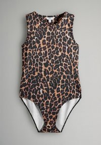 Costume da bagno leopardato con scollo alto, senza maniche e bordi neri, caratterizzato da una texture liscia e lati sagomati.