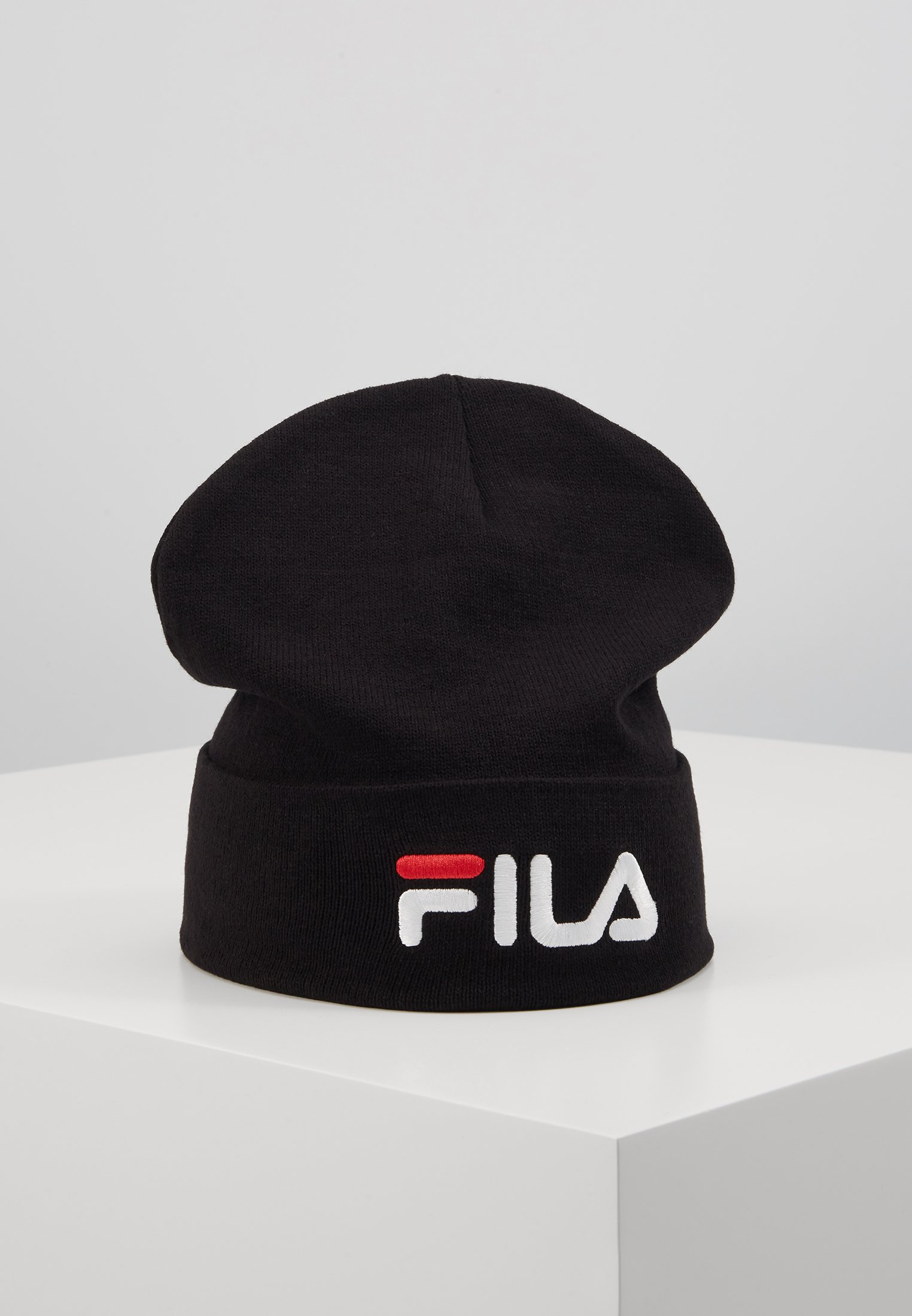 bonnet fila noir
