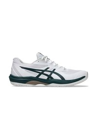 Weißer Sportschuh mit Obermaterial aus Mesh und grünen Akzenten, verfügt über eine abgerundete Zehenpartie, Schnürverschluss und eine strukturierte Gummisohle.