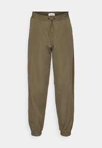 Valimata, olive night