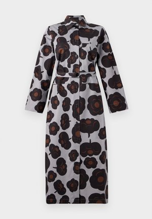 Pikk nööpidega kleit hallist kangast musta ja pruuniga lillemustriga. Sellel on krae, pikad varrukad ja vöökoht.