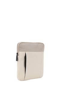 Busta per laptop beige con una parte superiore grigia testurizzata, chiusura a zip e una tasca esterna sul davanti. Finitura liscia con accenti neri a contrasto.