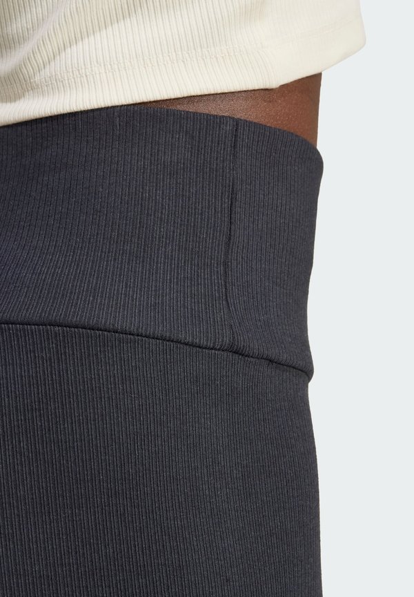 ESSENTIALS HIGH-WAIST - Leggings - Trousers2