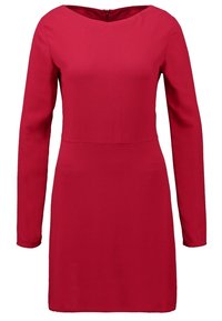 Punainen pitkähihaisia mekko, jossa on pyöreä kaula-aukko, istuva vartalo-osa ja hieman levenevä hame. Sujuva rakenne, ei näkyviä kuvioita tai koristeita.