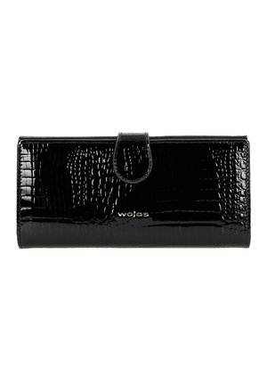 Portefeuille noir en vernis avec une texture crocodile, doté d'une fermeture à rabat incurvé et d'un logo de marque en relief. Conception compacte et rectangulaire.