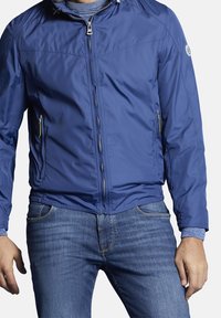 bugatti Ulkoilutakki - dark blue