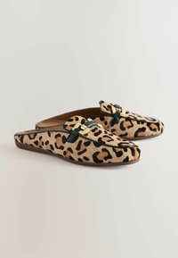 Next Slip-on sandaler - leopard