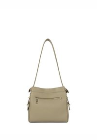 Beige leren handtas met een enkele schouderriem, voorzien van een voorvak met ritssluiting en een gladde textuur, gestructureerde vorm en metalen accenten.