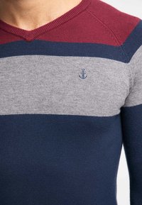 DreiMaster Sweter