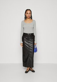 Gina Tricot SOFT TOUCH  - Ilgarankovis viršutinės dalies drabužis - grey melange