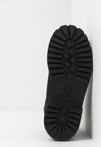 Timberland Botines con cordones - black