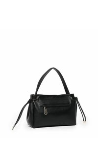 Borsa a tracolla in pelle nera con forma strutturata, manico superiore, cordini decorativi e una tasca con zip sul fronte. Texture liscia e hardware minimale.