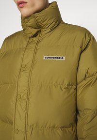 Converse SUPER PUFFY PADDED JACKET - Vinterjakke - cosmic turtle