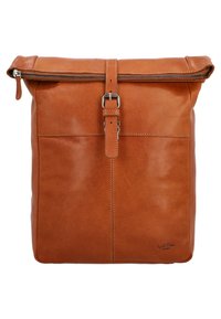 Ruda odinė kuprinė su lankstomu viršumi, sidabro spalvos užtrauktuku ir reguliuojamu diržu. Išsiskiria minimalistiniu dizainu ir lygiu paviršiumi.