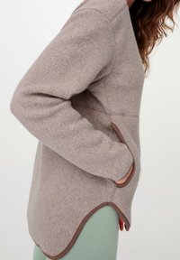 hessnatur Fleecová bunda - beige
