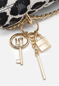River Island Mala a tiracolo - black
