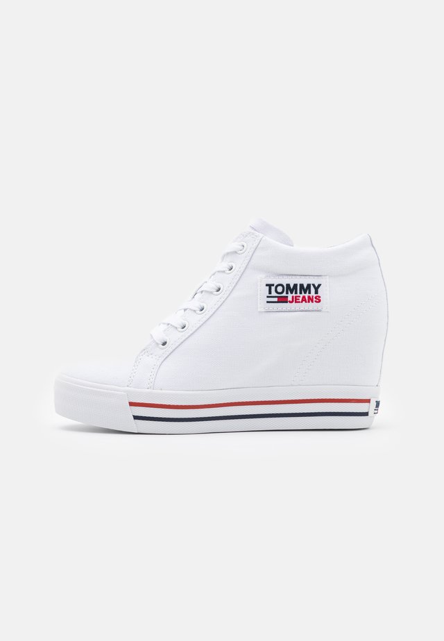 WEDGE - Zapatillas - white