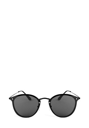 Schwarze Sonnenbrille mit runden Gläsern und dunklen Linsen, mit silbernen Metallelementen und minimalistischem Design. Verstellbare Nasenpads inklusive.