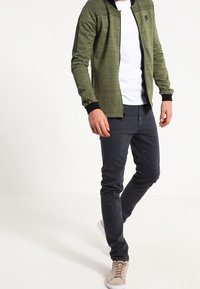 Nike Sportswear Mikina na zip - olive