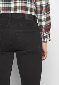 Weekday Vaqueros pitillo - black