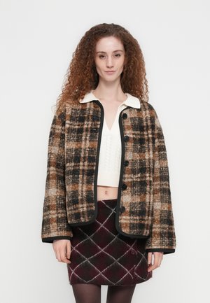 ONLANNI JACKET - Overgangsjakke - toasted coconut/black/white