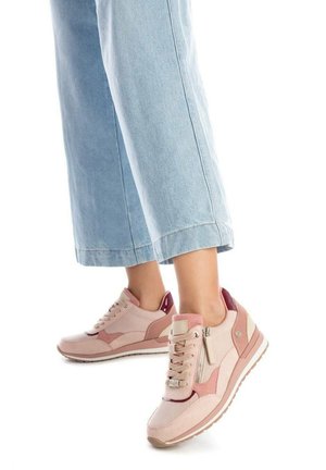 Refresh, ZAPATILLA DE MUJER PLANO  - NUDE - Zapatillas - marron