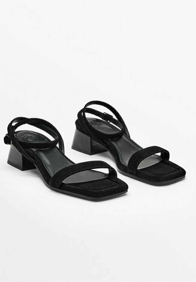 Schoenen Massimo Dutti Flip flop sandalen zwart casual uitstraling Schoenen  Sandalen Flip flop sandalen polocentralcursos.com.br