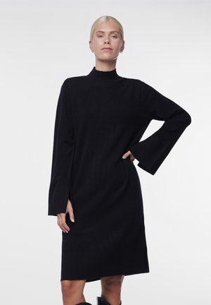 YAS YASEMILIE HIGH NECK DRESS - Strikket kjole - black