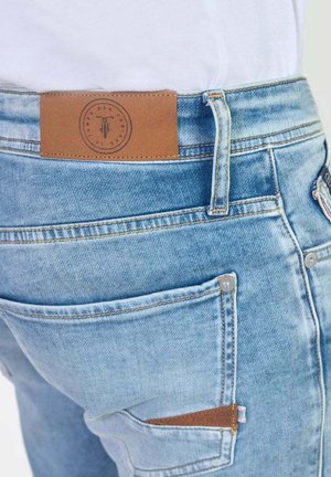 Le Temps Des Cerises BERMUDA JOGG - Denim shorts - blue