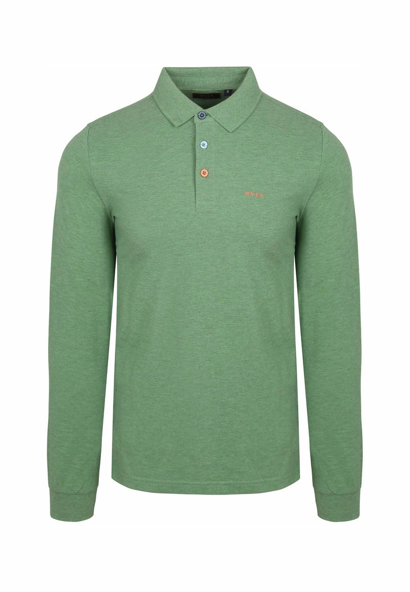 Groene lange mouwen polo shirt van een katoenmix, met een knoopsluiting van drie knopen met blauwe en oranje knoppen en subtiele geborduurde logo's.