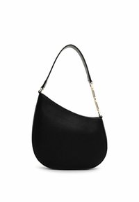 Borsa a spalla in pelle nera con forma curva, finitura testurizzata e una tracolla sottile con dettagli in hardware color oro.