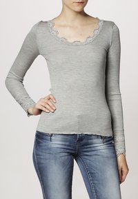 Rosemunde BENITA O NECK - Pitkähihainen paita - grey