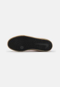 Nike SB CHRON 2 UNISEX - Sapatilhas - pink glaze/sail/pink glaze/light brown/black
