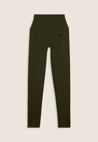 Leggings verde oliva con vita alta, texture liscia e cuciture sagomate. Presentano accenti circolari sul retro e dettagli del logo.