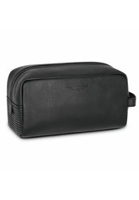 Neceser de piel negra con forma rectangular, panel lateral texturizado, cremallera en la parte superior y logotipo en relieve en la parte frontal.