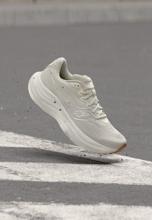 Saucony, RIDE 19 - Обувки за бягане по асфалт - ivory/gum