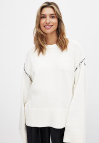 NA-KD Maglione - offwhite