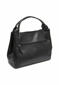 Schwarze Lederhandtasche mit doppelten Griffen und einer horizontalen Reißverschlusstasche auf einer Seite, leicht schräg gehalten, um Tiefe und Textur zu zeigen.