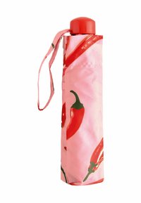 Rød og pink paraply med chilipeber-mønster, lavet af stofmateriale, cylindrisk form og med et matchende rødt håndtag øverst.