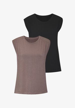 Zwei kurzärmelige T-Shirts: eines in Schwarz und eines in Taupe, beide mit Rundhalsausschnitt, weichem Stoff und plissierten Schultern.