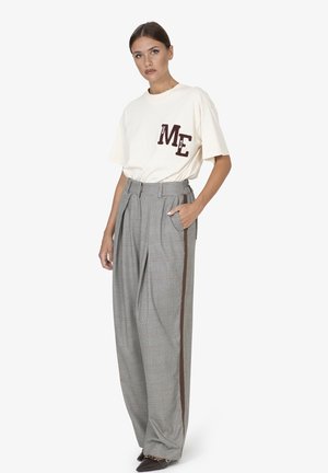 Pantaloni - brown and camel