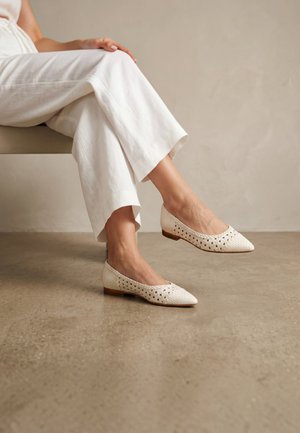 Melvin & Hamilton, FIORA DAMA - Ballerinasko - white