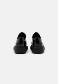Clarks Derbies - black