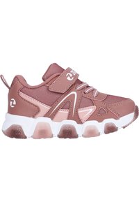 Rosa atletisk sko med ovandel i mesh och syntetmaterial, gummisula med texturerad design och justerbar krok-och-slinga-rem.