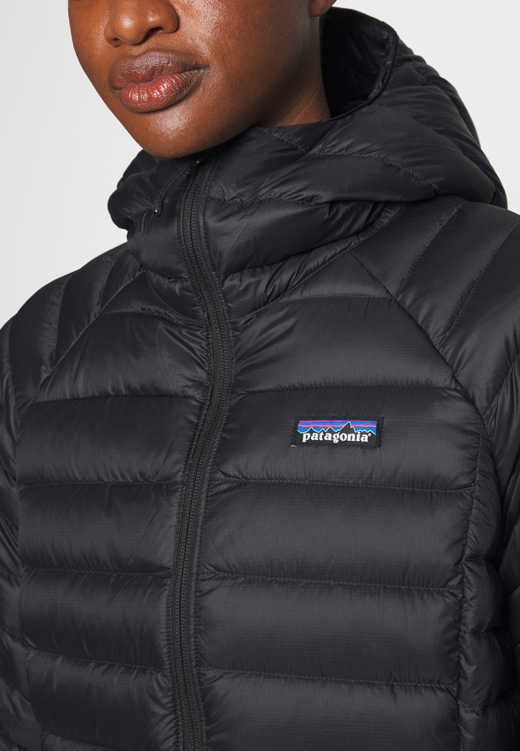 Patagonia Women's Down Sweater Hoody - Black