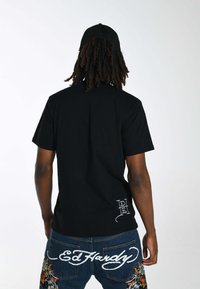 Thumbnail Image 3