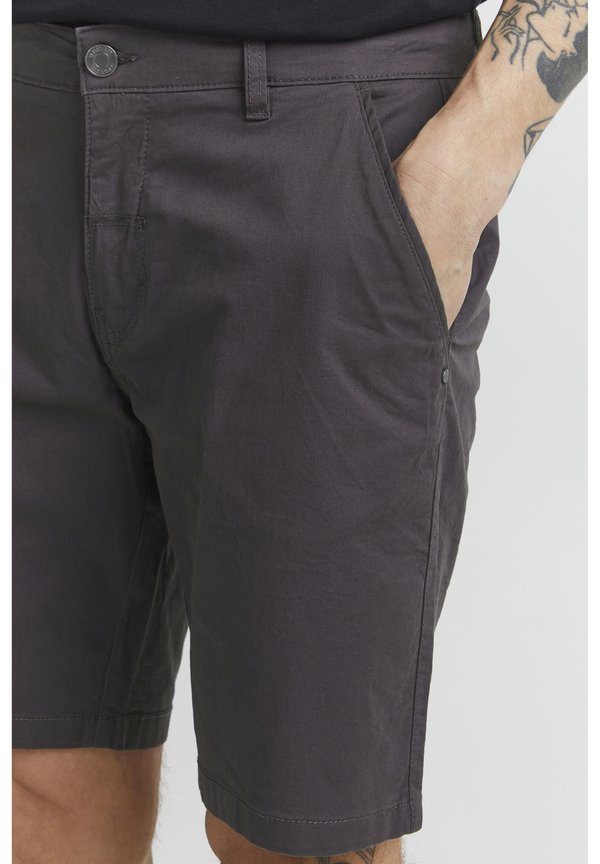 PRLOVO REGULAR FIT - Shorts - forged iron4